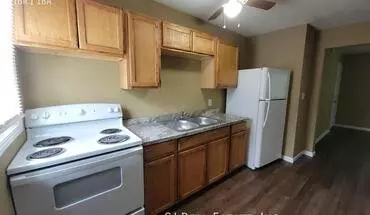 2 of 10 906 S Noland Rd Unit Independence House for rent in Independence, MO