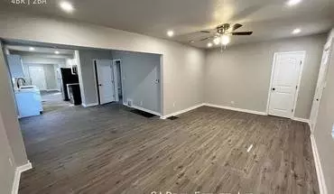 3 of 11 5102 Euclid Ave House for rent in Kansas City, MO