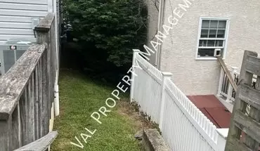 4 of 35 321 W 3Rd Ave House for rent in Conshohocken, PA