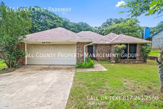 616 Lake Crest Pkwy Apartment for rent in Azle, TX