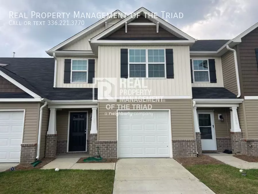 3907 Copperfield Ct House for rent in High Point, NC
