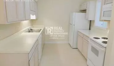 5 of 23 7155 W Friendly Ave Apartment for rent in Greensboro, NC