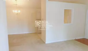 4 of 23 7155 W Friendly Ave Apartment for rent in Greensboro, NC