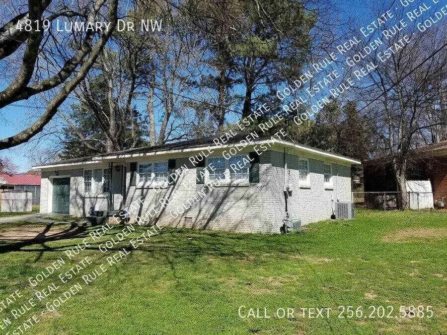 4819 Lumary Dr NW House for rent in Huntsville, AL