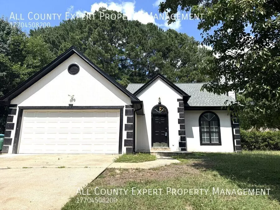 2290 Honeycomb Ct House for rent in Duluth, GA