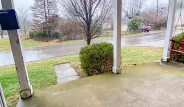 2 of 15 399 1/2 Bob-O-Link House for rent in Lexington, KY
