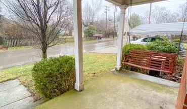 3 of 15 399 1/2 Bob-O-Link House for rent in Lexington, KY