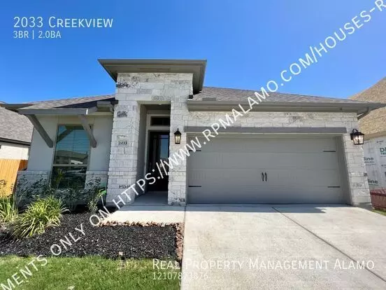 2033 Creekview Apartment for rent in Seguin, TX