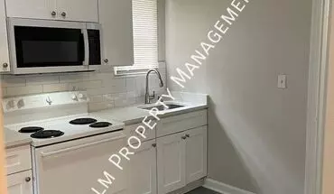 4 of 17 1323 E 55th St House for rent in Savannah, GA