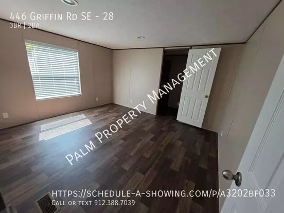 446 Griffin Rd SE Apartment for rent in Allenhurst, GA