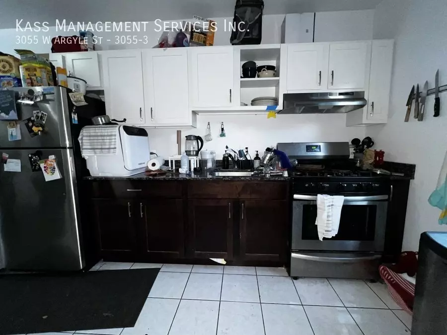 3055 W Argyle St Apartment for rent in Chicago, IL