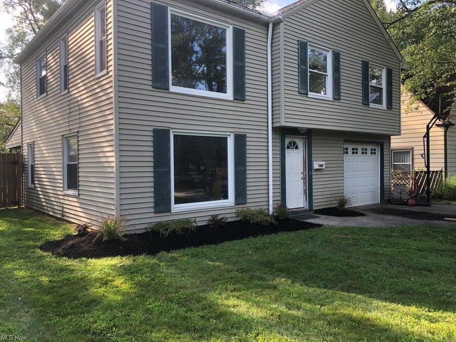 7366 Parma Park Blvd Parma, OH House for Rent | Rentable