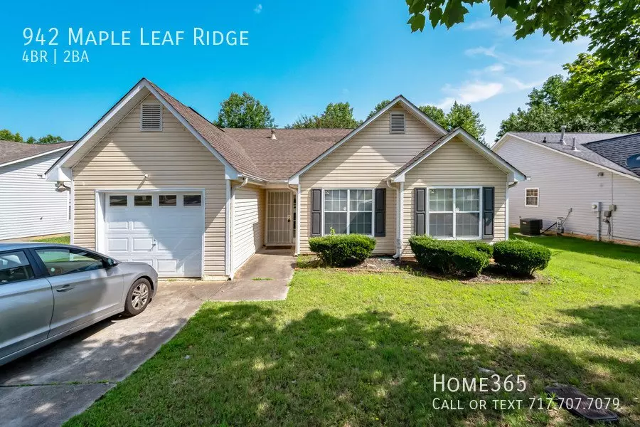 942 Maple Leaf Rdg House for rent in Jonesboro, GA