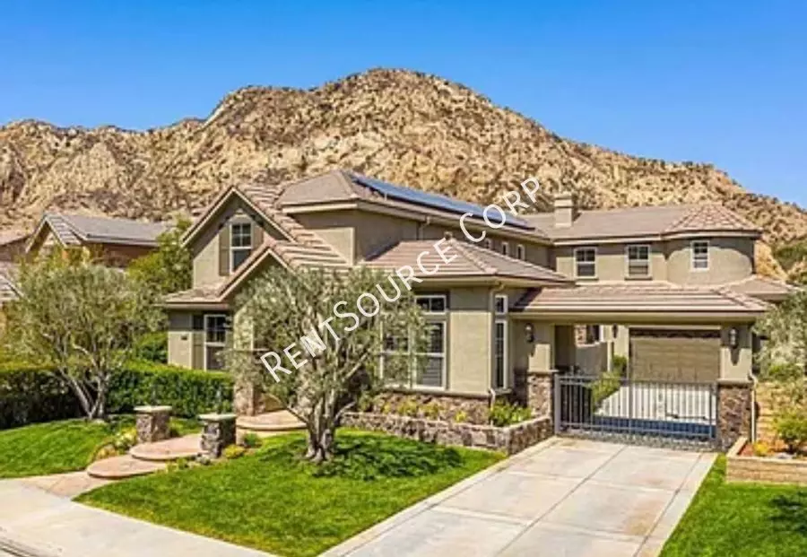 25841 Royal Oaks Rd House for rent in Stevenson Ranch, CA