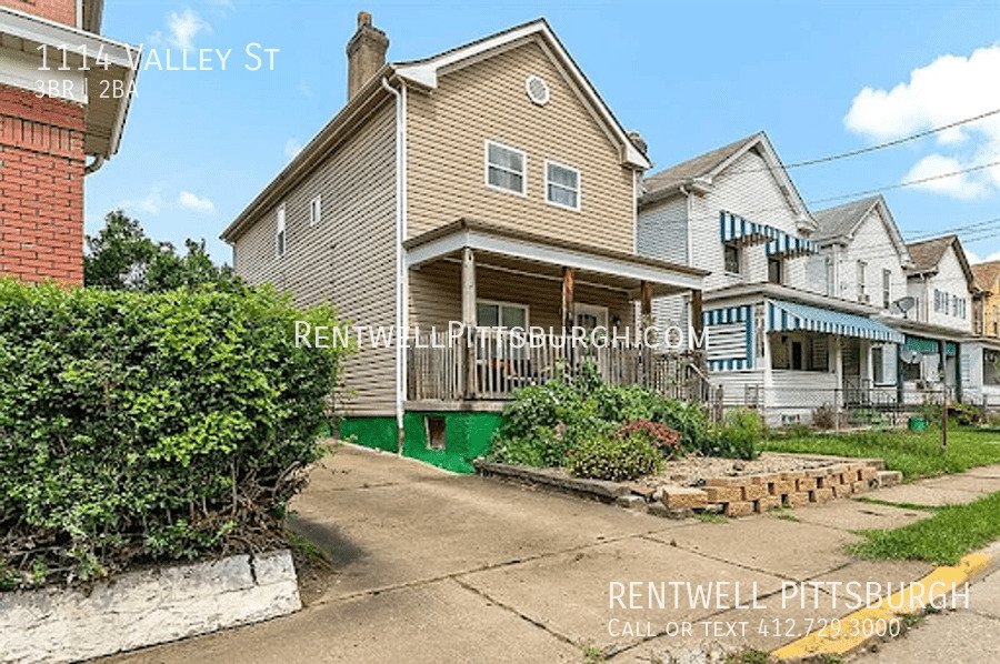 1114 Valley St Mckees Rocks, PA House for Rent Rentable