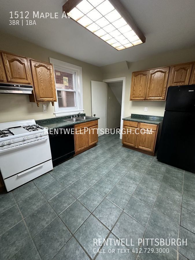 1512 Maple Ave Turtle Creek, PA House for Rent Rentable