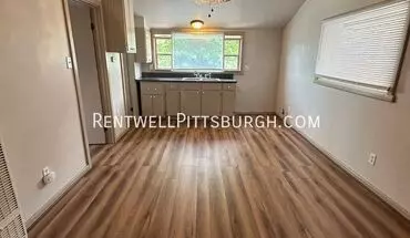 2 of 10 223 W 9th. Apartment for rent in Tarentum, PA