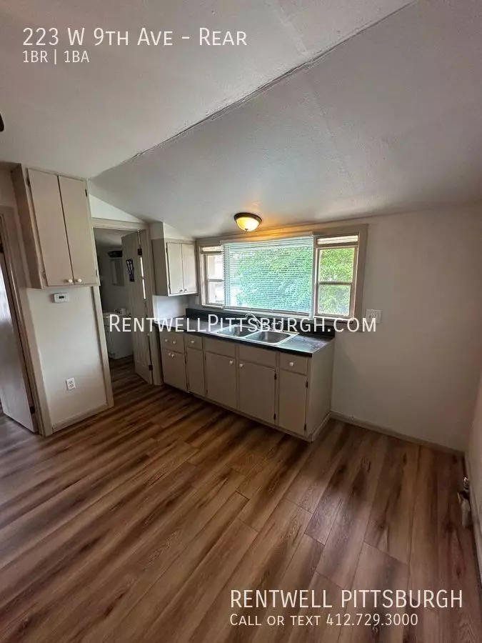 223 W 9th. Apartment for rent in Tarentum, PA