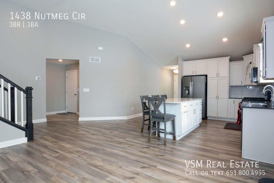 1438 Nutmeg Cir Carver, MN House for Rent Rentable