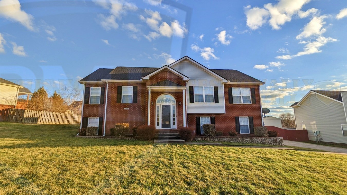 2780 Cascade Dr Clarksville, TN House for Rent Rentable
