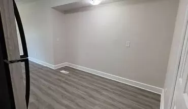 2 of 19 389 Frank Ave House for rent in Windsor, ON