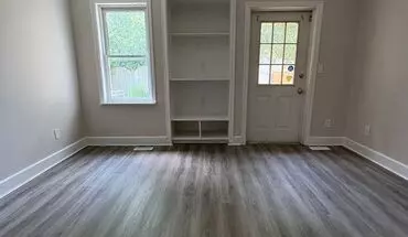 3 of 19 389 Frank Ave House for rent in Windsor, ON