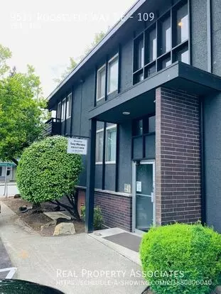 9511 Roosevelt Way NE Apartment for rent in Seattle, WA 9511 Roosevelt Way NE Apartment for rent in Seattle, WA