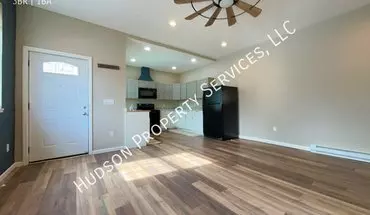 3 of 10 82 Smith St Apartment for rent in Poughkeepsie, NY