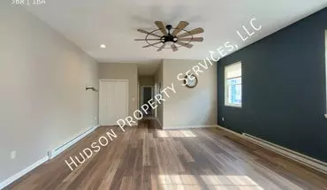 2 of 10 82 Smith St Apartment for rent in Poughkeepsie, NY