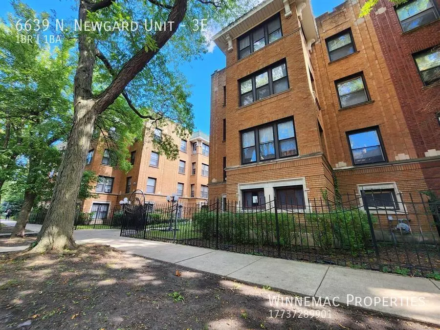 2 of 3 6639 N. Newgard Unit Apartment for rent in Chicago, IL