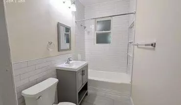 4 of 6 2627 N Mildred Ave Apt Chicago Apartment for rent in Chicago, IL
