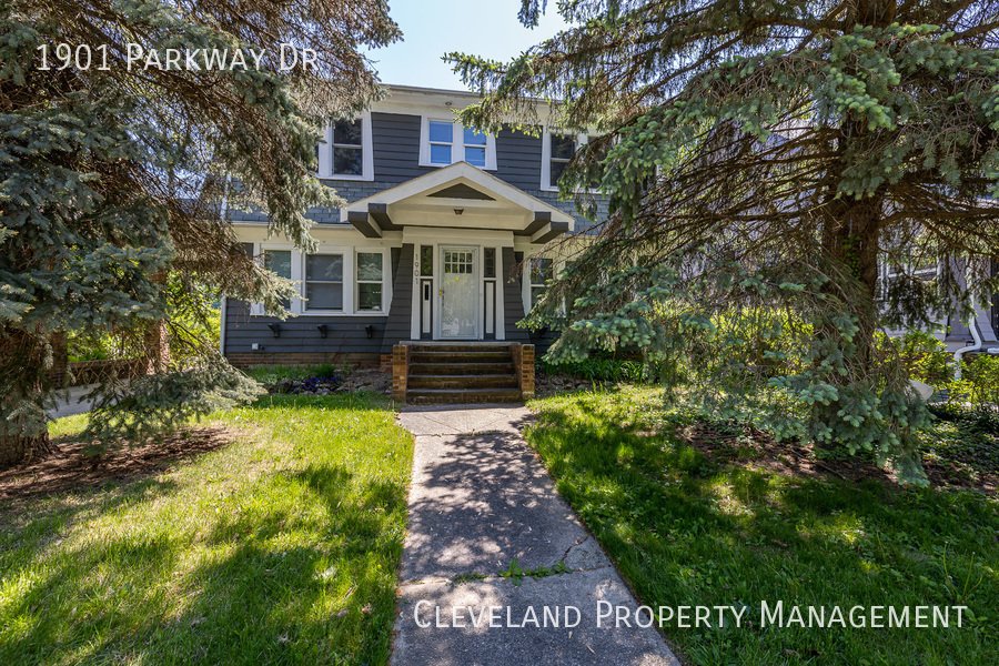 1901 Parkway Dr Cleveland Heights, OH House for Rent