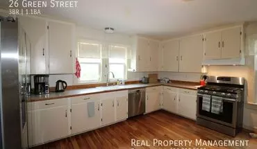 2 of 23 26 Green St House for rent in Exeter, NH