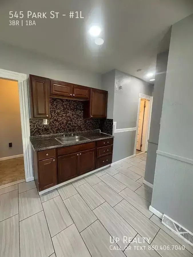 545 Park St House for rent in Bridgeport, CT