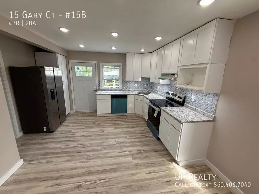 15 Gary Ct House for rent in Groton, CT