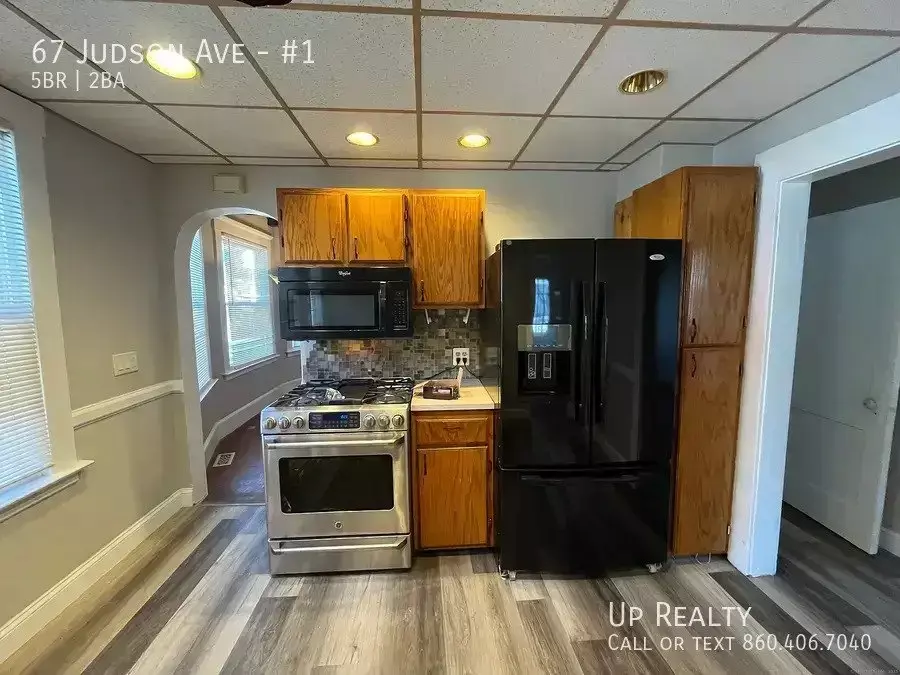67 Judson Ave House for rent in New Haven, CT
