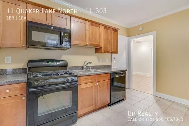 11 Quaker Ln N Apartment for rent in West Hartford, CT