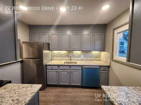 22 Wedgewood Dr Apartment for rent in Bloomfield, CT