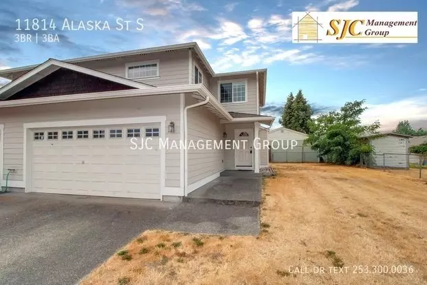 11814 Alaska St S Apartment for rent in Tacoma, WA