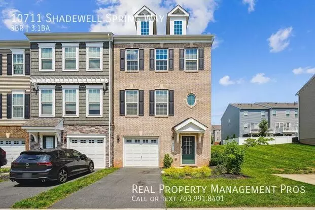 10711 Shadewell Spring Way Apartment for rent in Manassas, VA