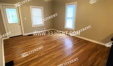 2 of 12 404 NE Douglas St House for rent in Lees Summit, MO
