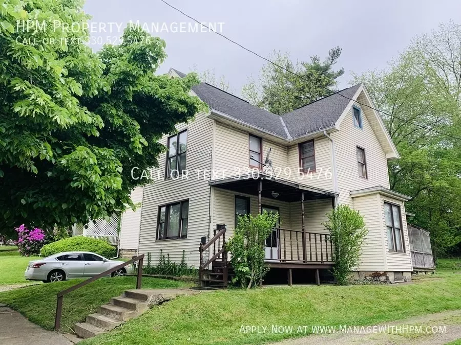 926 Main Ave W House for rent in Massillon, OH