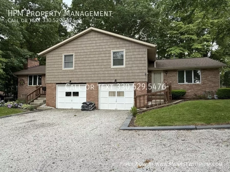 1208 Carnwise St SW House for rent in Canton, OH