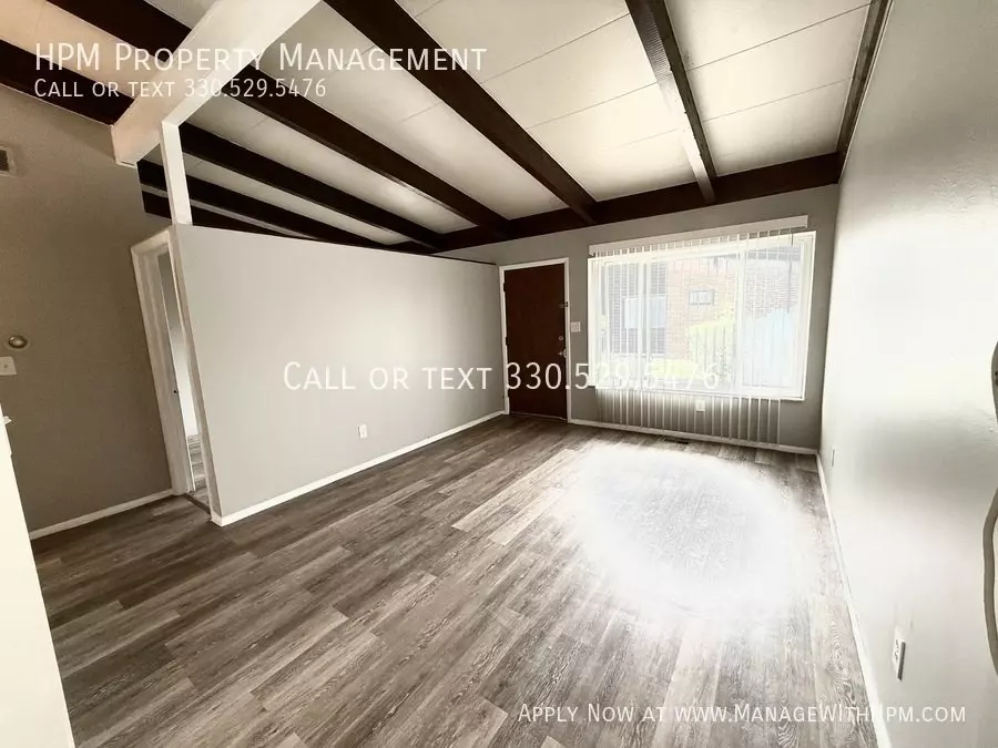 2 of 4 885 Bryant Ave Apartment for rent in Berea, OH