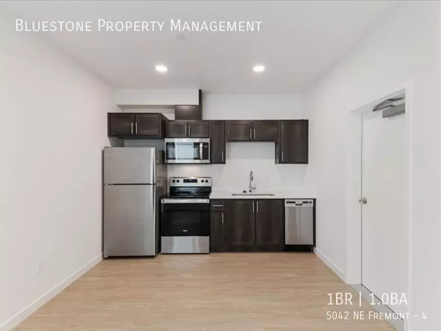 5042 NE Fremont Apartment for rent in Portland, OR