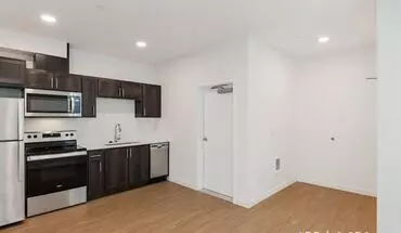 5 of 37 5042 NE Fremont Apartment for rent in Portland, OR