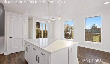 7811 SE 17Th Ave Apartment for rent in Portland, OR