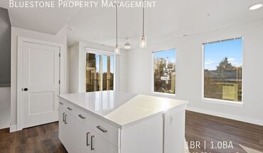 1668 SE Lambert St Apartment for rent in Portland, OR