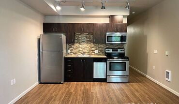 1721 SE Tacoma St Apartment for rent in Portland, OR
