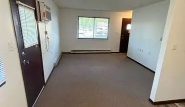 4 of 12 203 N 3rd Ave Apartment for rent in Huxley, IA